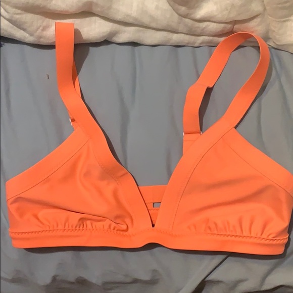 lululemon athletica Other - LULULEMON sport bikini top!